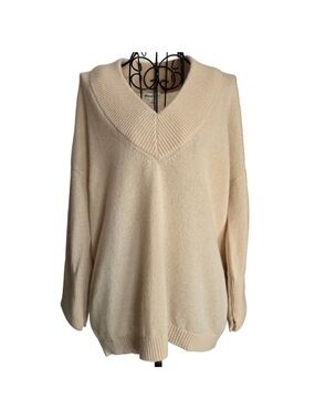 NWT Minnie Rose V-Neck Sweater, 100% Cashmere, Size S